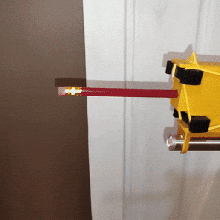 canhão borracha lápis atirador arma ponteiro laser gadget Diversão crianças 3d print model - Mito3D