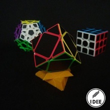 rubik cubo rotatorio estante soporte 3 patrones Moda rubik's base mecánico juguete sencillo artefacto patrón patr Cubo apoyo 3d print model - Mito3D