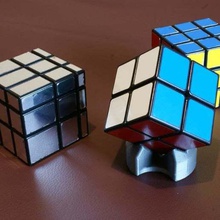 rubiks cube holder - version 1 game toy accessories 3d print model - Mito3D