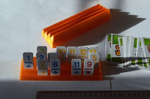 Romme Tasse Stand Karte Tafel kartenbrett kartenspiel spielkarten Gadget 3d print model - Mito3D