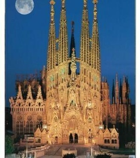 Sagrada Familia barcelona Katalonya mimari binalar yapılar ev 3d print model - Mito3D