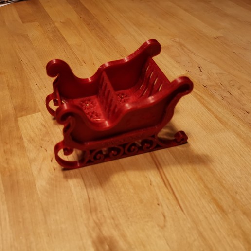 le père noël traîneau art les fêtes de la clause rouge 3D print model - Mito3D