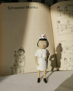 Schwester Monika anime karakter çizgi roman minyatür heykel masaüstü heykeller büstler Sanat 3d print model - Mito3D