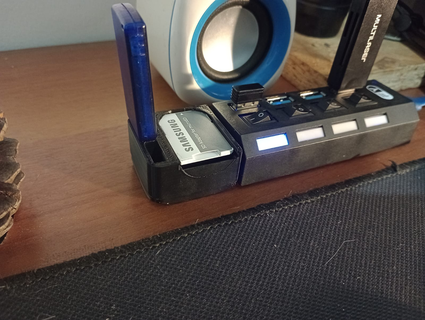 sd micro USB soporte caja tarjeta palo bolígrafo manejar solido escritorio 3d print model - Mito3D