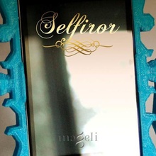 selfiror home iphone 4 Spiegel Unterstützung 3d print model - Mito3D