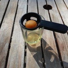 separating spoon yellowwhite egg home startcults 3d print model - Mito3D