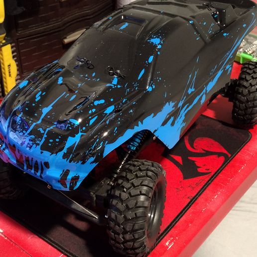 servo holder ursa monster truck 3D print model - Mito3D