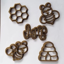 set 5 cookie cutters bees honey honeycomb beehive cutter bee hive cookies 3d print model - Mito3D