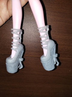 set draculaura freak du chic sdcc 2023 Game monster high ever after doll custom shoes skullector 3d print model - Mito3D
