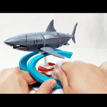 squalo in movimento cinetico mare nuoto arte automi automa meccanico giocattolo 3d print model - Mito3D