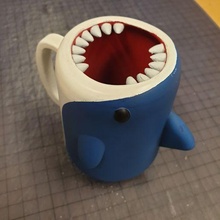 Tubarão respiro caneca jogos 3d print model - Mito3D