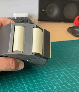 disparo objetivo pegatina dispensador rango rollos rodar 3d print model - Mito3D