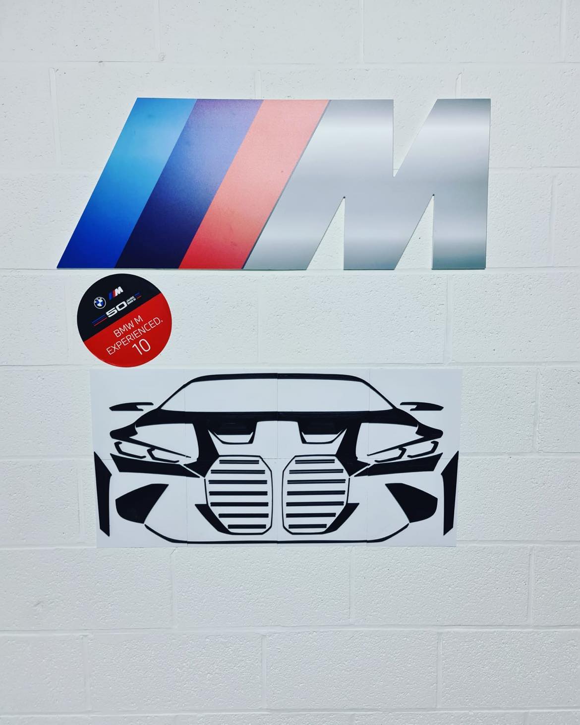 silueta m4 pared colgando 80cmx40cm BMW aplicar Decorar coche vehiculo 3D print model - Mito3D