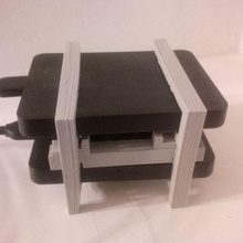 simple hdd stand gadget hddstand frame nas 3d print model - Mito3D