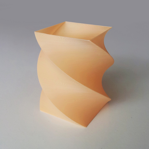 simple twisted vase 1 home 3D print model - Mito3D