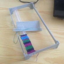 simples tecelagem tear pulseira algodão meninas feito mão enfeite brinquedo brinquedos_mecânicos 3d print model - Mito3D