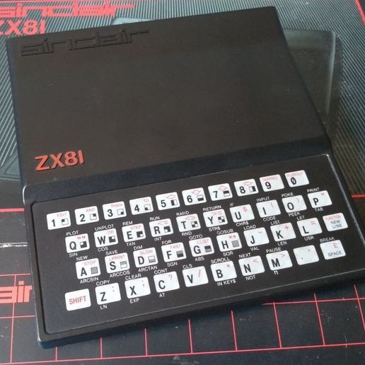 sinclair zx81 cas gadget classique vintage millésime de l'informatique zx spectrum ordinateur 3D print model - Mito3D