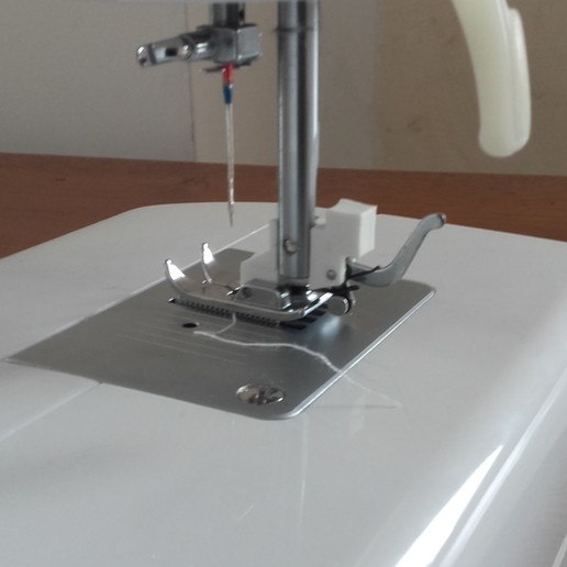 cantor calcador de suporte a moda máquina costura 3D print model - Mito3D