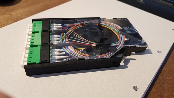 Célibataire fibre optique cassettes titulaire soutien DIY outils fabricants 3d print model - Mito3D