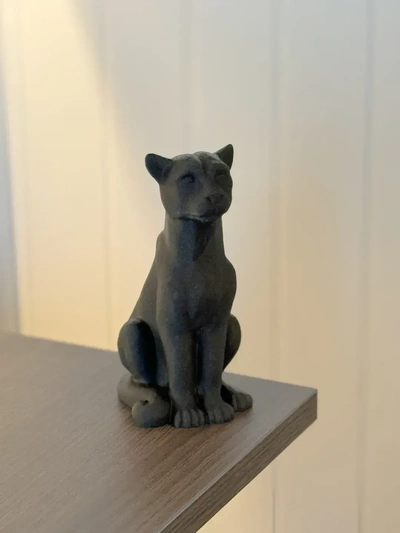 sitting cat figure home decoration animal art easy home lion simple gepard leopard 3d print model - Mito3D