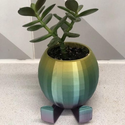 sitting flowerpot plants 3D print model - Mito3D