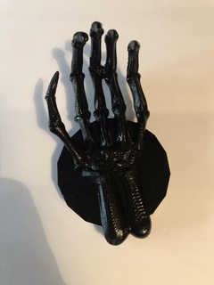 scheletro mano sapone titolare supporto arredamento arte freddo Halloween gadget attrezzo lavandino bagno vassoio gocciolare buio morboso piatto 3d print model - Mito3D
