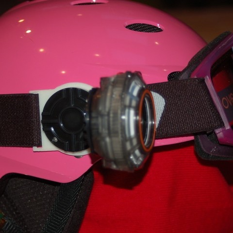 ski-goggle strap mount jakks pacific action-cam gadget video nützlich openscad Maske Halter Schutzbrille Kamera 3D print model - Mito3D
