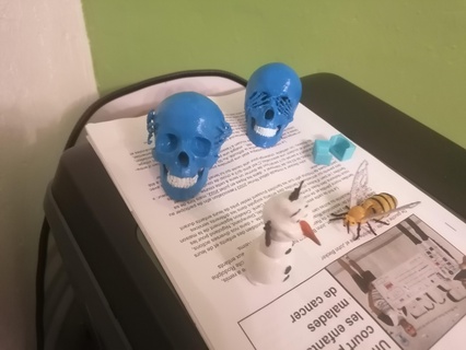 cranio ossa incrociate arte teste partire dal Morte 3d print model - Mito3D