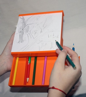 glissement mini chevalet carnet croquis aquarelles crayon 3d print model - Mito3D