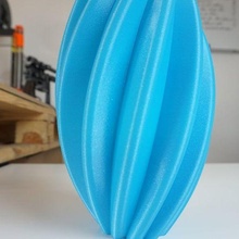 slim twisted star vase mode decor 3d print model - Mito3D