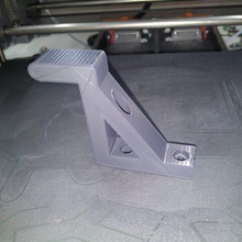 küçük çoklu priz parantez aracı multi-soket 3d print model - Mito3D