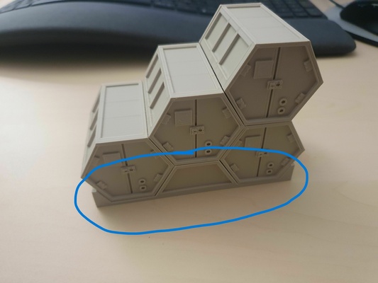 klein versand container stapel stück ausführung 2 40k unendlichkeit scifi terrain kriegsspiel wargaming kriegshammer ladung 3d print model - Mito3D