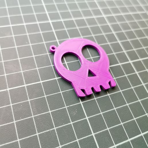 piccolo cranio portachiavi chiave squillare Halloween pla850 impression3d 3D print model - Mito3D