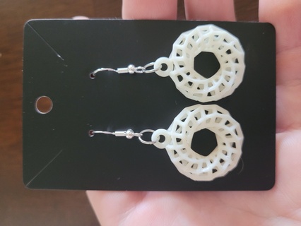 piccolo spirale orecchini nodo orecchino resina unico 3d print model - Mito3D