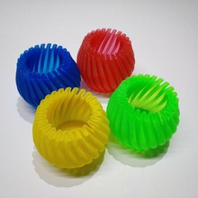 piccola spirale fioriera vaso casa arredamento 3d print model - Mito3D