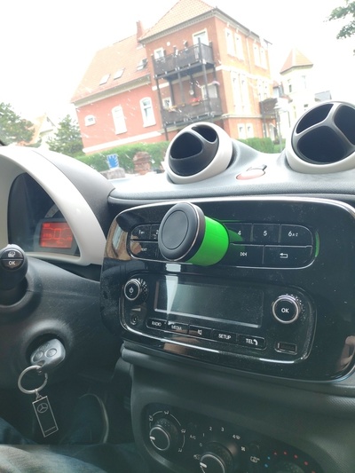 inteligente 453 suporte smartphone cabo orifício jogos rádio automotivo auto carros veículo 3d print model - Mito3D