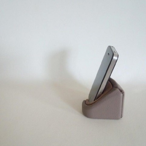 smarthone stand hook gadget 3D print model - Mito3D