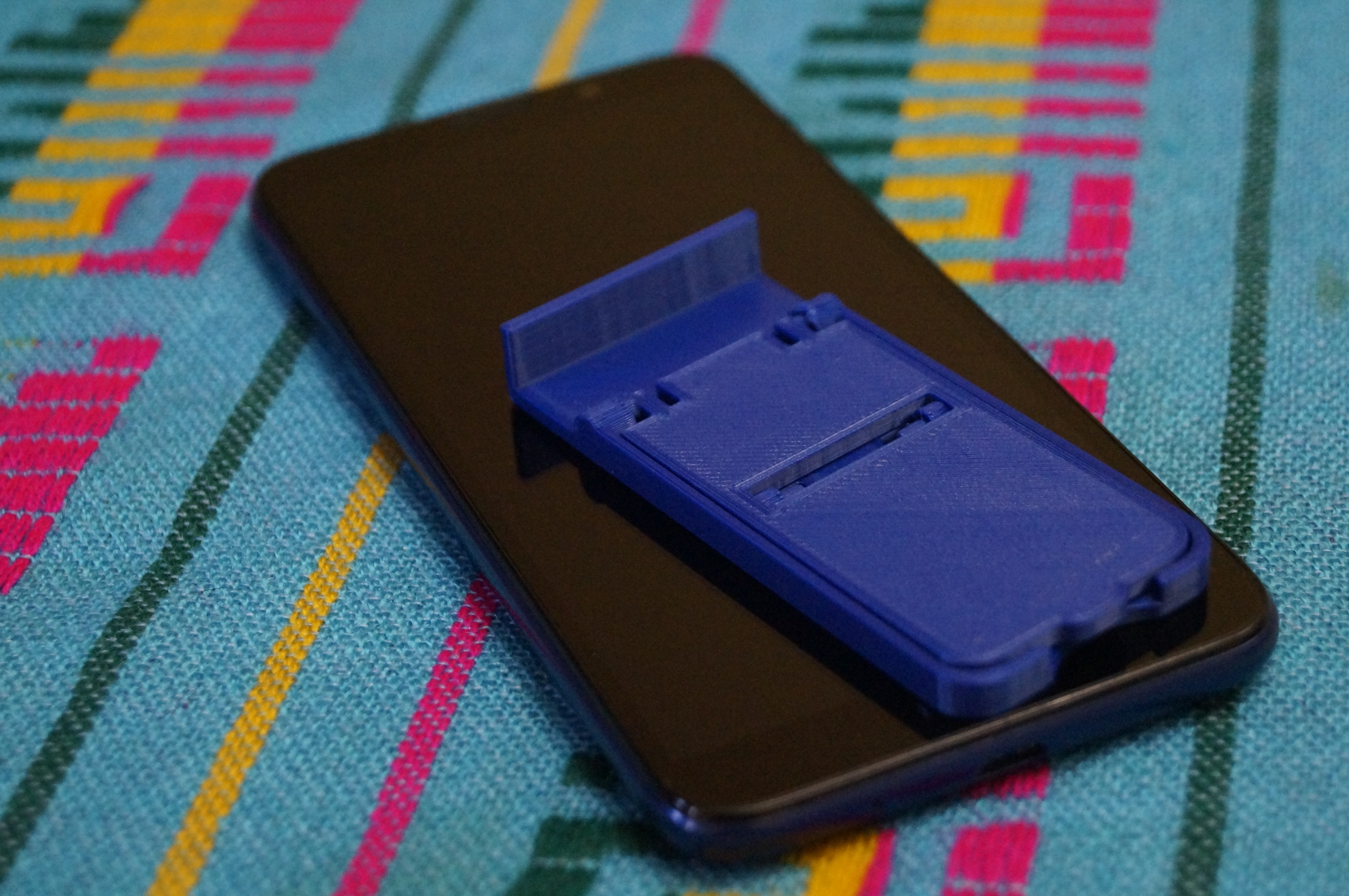 akıllı telefon beşik temel 3D print model - Mito3D