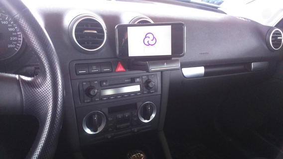téléphone intelligent titulaire soutien voiture a3 8p adaptateur vag 3d print model - Mito3D