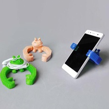 smartphone hugger gadget de téléphone cellulaire mobile le stand titulaire alien écouteur 3d print model - Mito3D