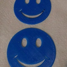 smiley face au pochoir art signes logos 3d print model - Mito3D