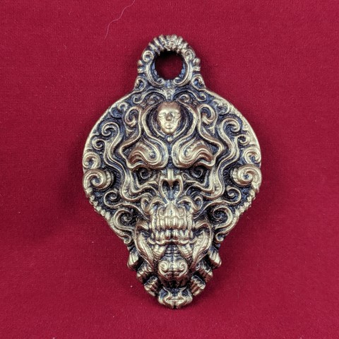 la fumée démon pendentif bijoux de mode le monstre collier orné 3D print model - Mito3D