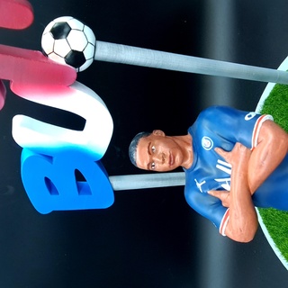 futebol jogador Kylian mbapp estatueta 3d modelagem peça arte 3d print model - Mito3D