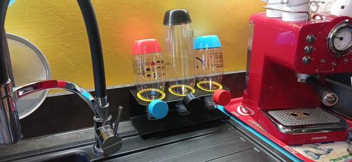 soda stream bottle holder bottle dryer kind bottles  3d print model - Mito3D