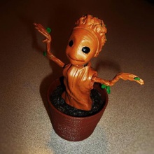 solaire dancing groot divers 3d print model - Mito3D