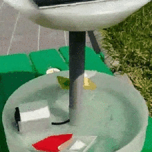 eau solaire carrousel fontaine pompe l'énergie l'eau mechanical_toys 3d print model - Mito3D