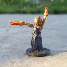 büyücü kadın 28mm dnd fantezi ateş topu sihirbaz don ttrpg 3d print model - Mito3D