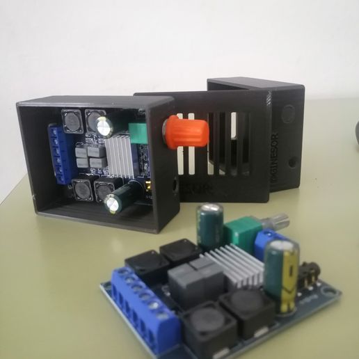 ses amplifikatör Kutu gadget bağlantıları bağ duvar uyumlu 3D print model - Mito3D