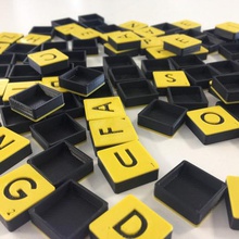 İspanyolca scrabble cips oyun masa kartları mektuplar bulmaca 3d print model - Mito3D