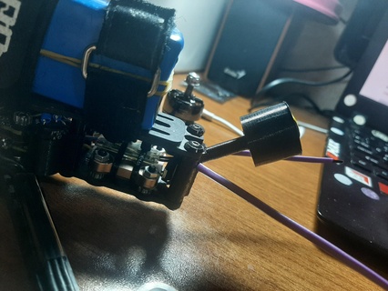 speedybee 58 ghz antena montar cucharadas fuente v5 xm + montaje zumbido 3d print model - Mito3D